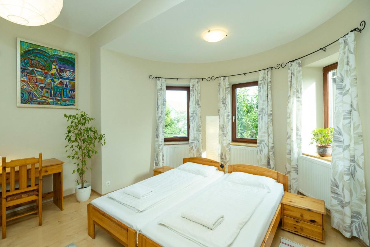 Nemes Apartman Eger Ngoại thất bức ảnh