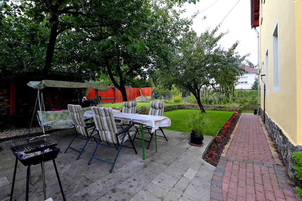 Nemes Apartman Eger Phòng bức ảnh